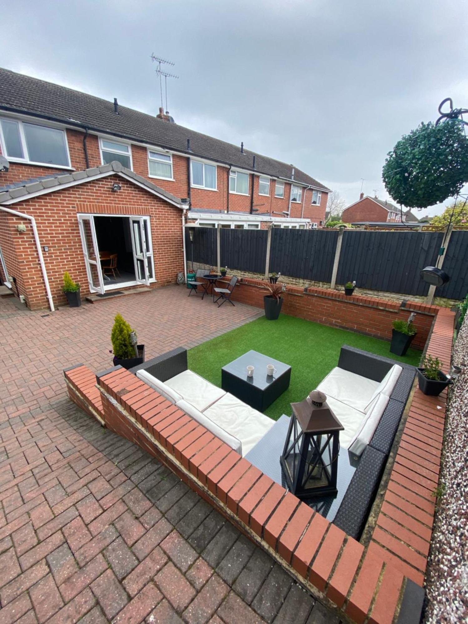 The Brook House - Spacious 3 Bed Home From Home In Burton Exterior photo